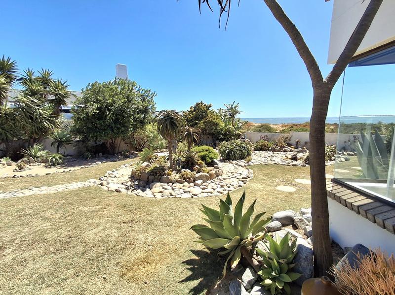 4 Bedroom Property for Sale in Britannia Bay Western Cape